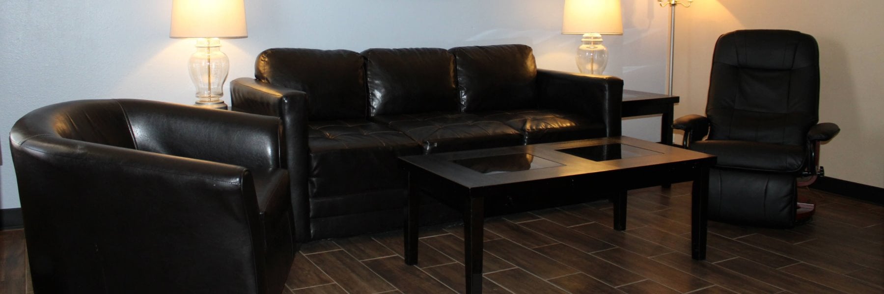 Rooms & Suites At Victoria Palms Inn & Suites, Donna, Texas