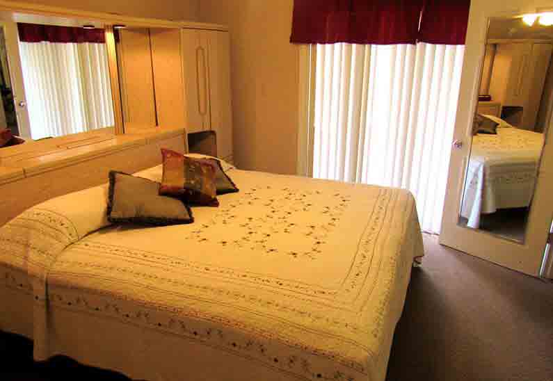 Rooms at Victoria Palms Inn & Suites, Donna